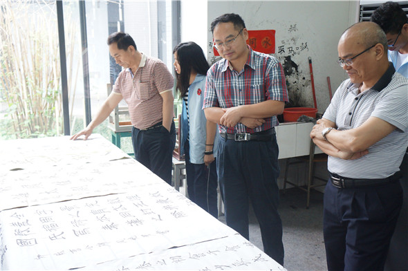 老师们进行进一步评审决出各个奖项获得者