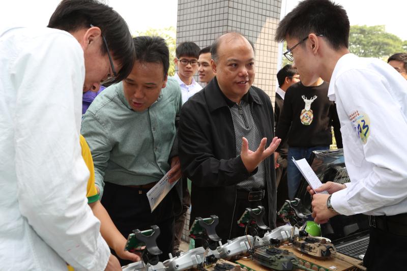 吕琦元到场指导