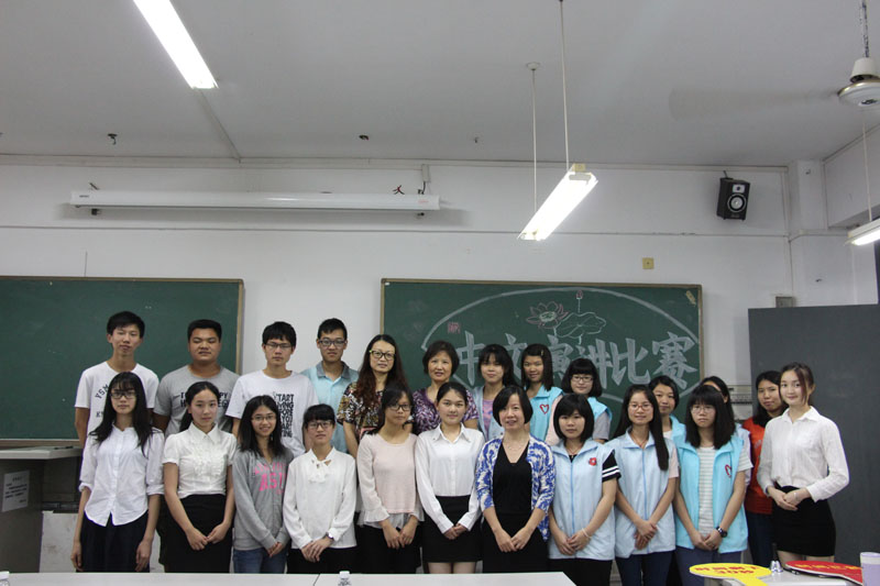 参赛选手与老师合影留念-800