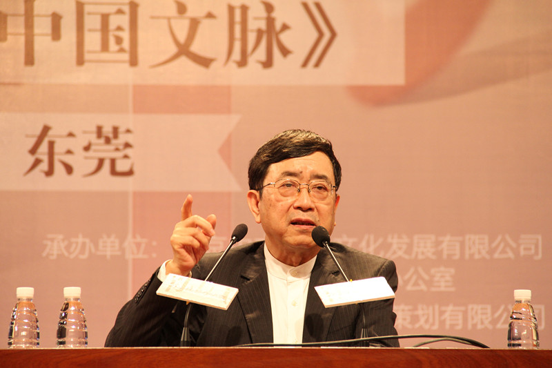 特写(陈健殷)_副本