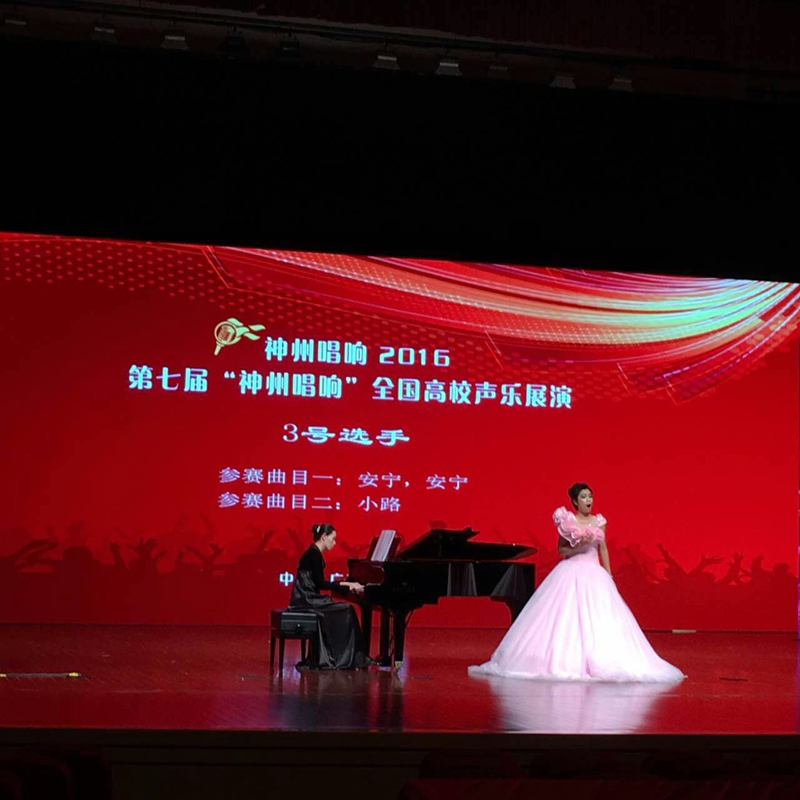 陈丽因同学在决赛中获得了银奖-800