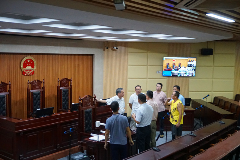 李琳校长视察莞城校区3_副本